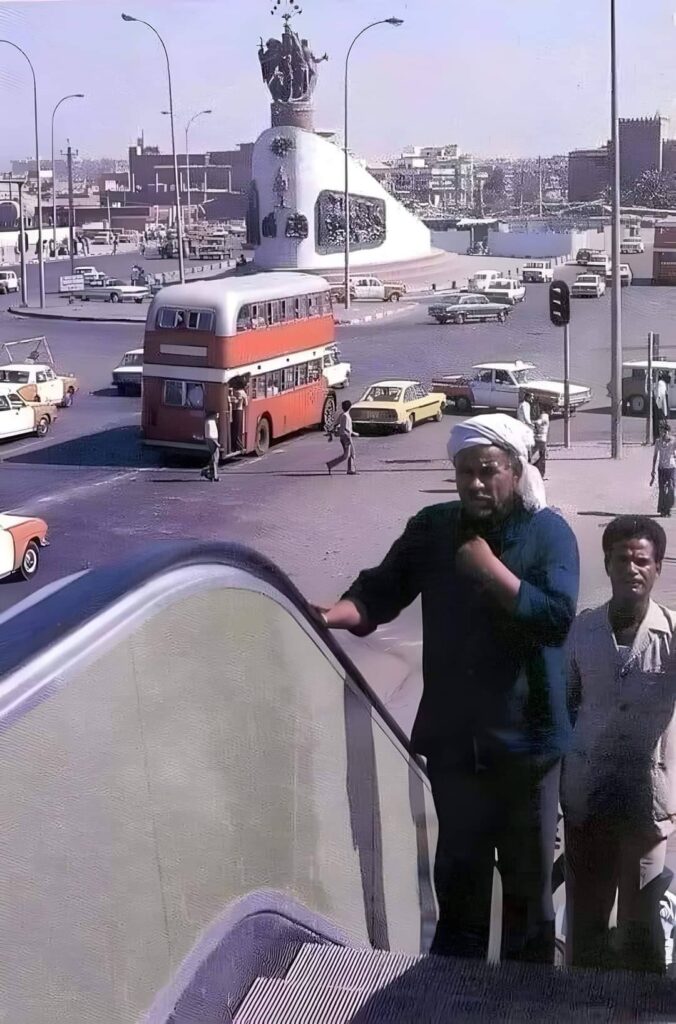 لقطة تاريخية من العاصمة العراقية بغداد عام 1970 توضح شكل المدينة والحياة في العراق في ذلك الوقت